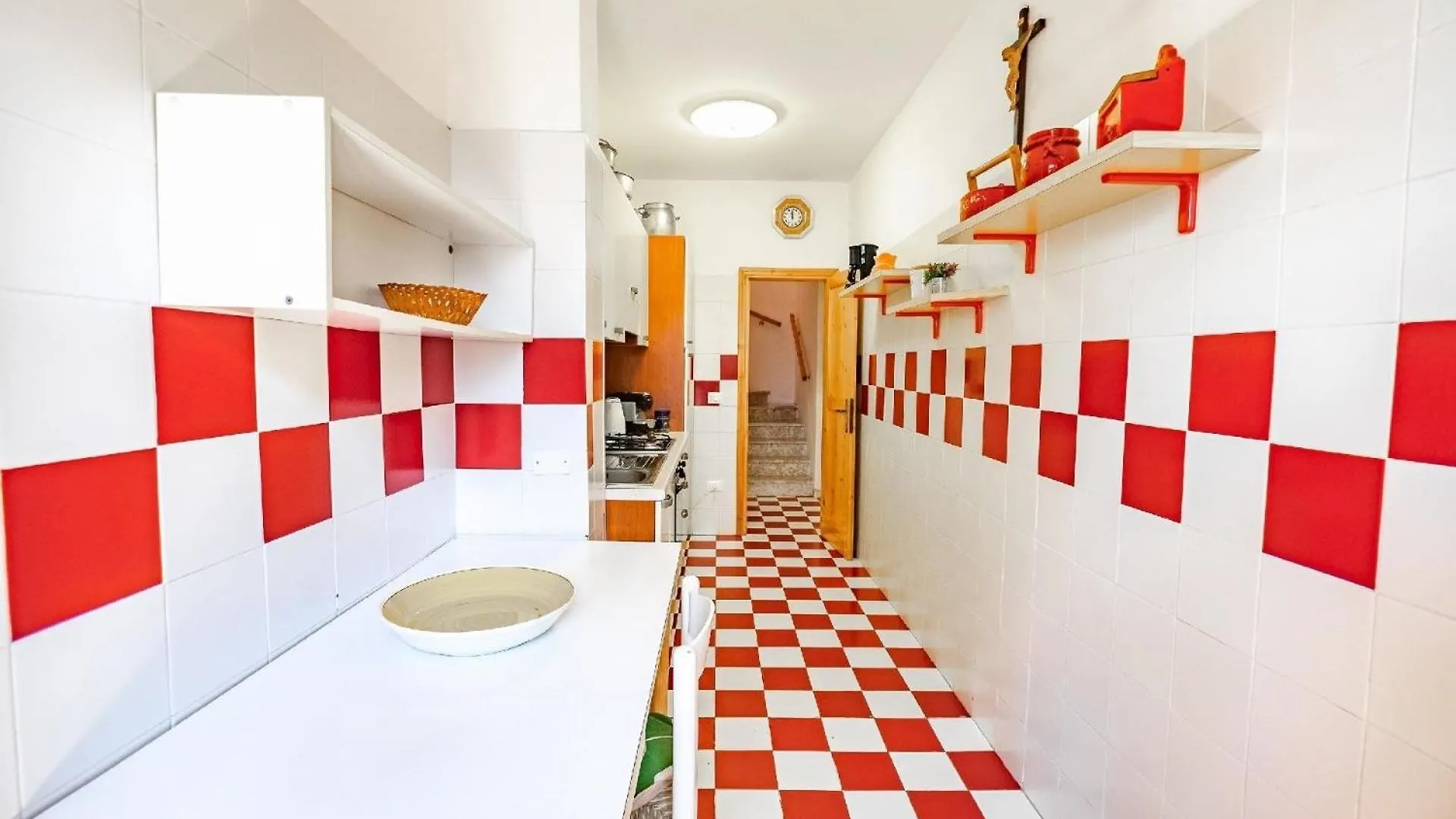 Ferienhaus In Lido Delle Nazioni Mit Grossem Garten